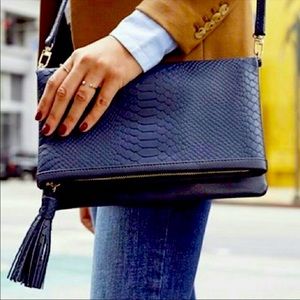 NWOT! GiGi New York fold over Rachel 3 way bag